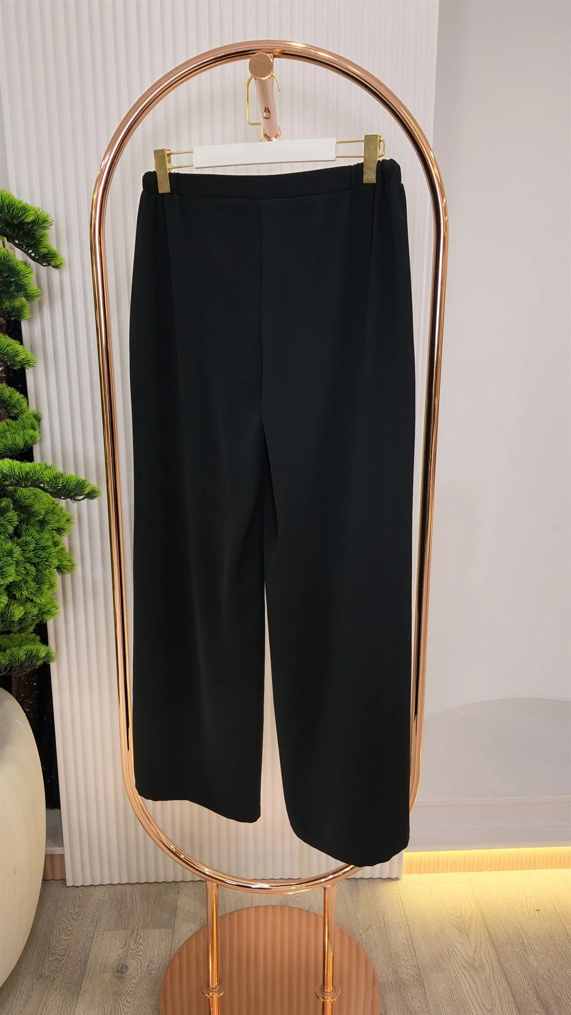 Fuat Gürşen Poliviskon Kumaş Siyah Pantolon 26K-6409