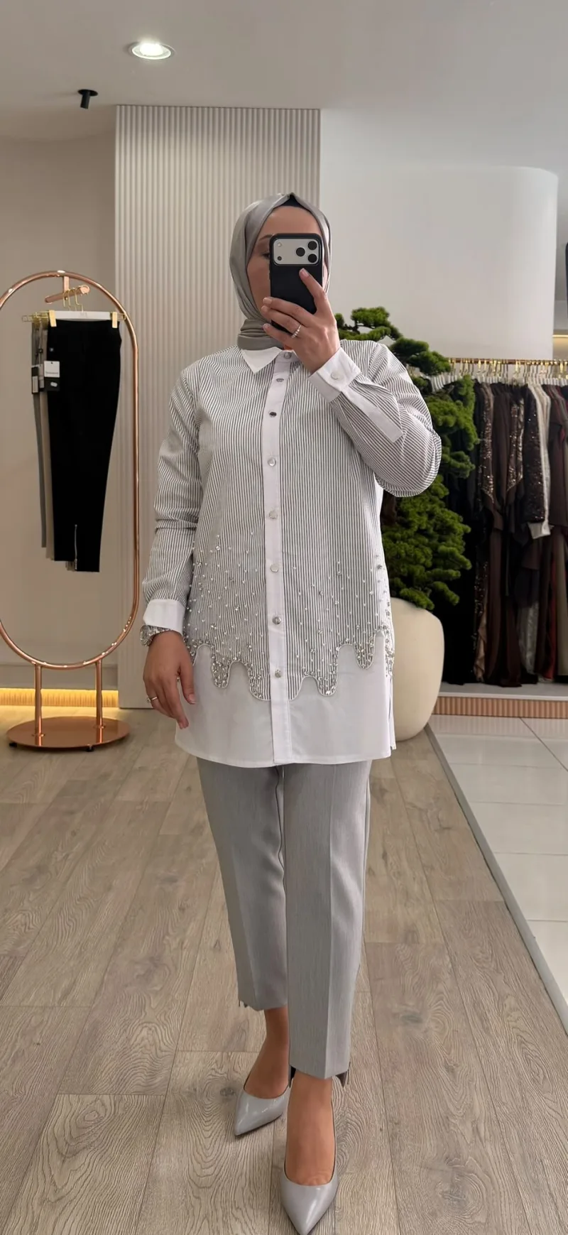 Fuat Gürşen İnci ve Taş İşlemeli Koton Tunik 26K-6303